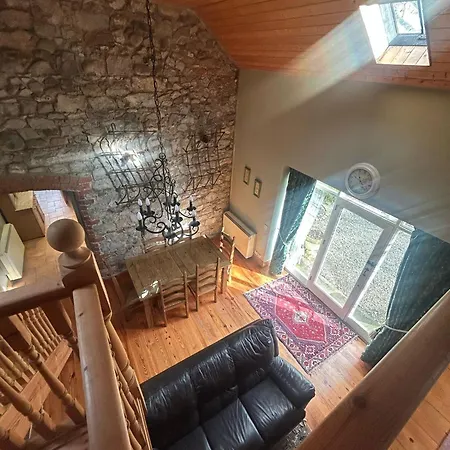 Courtyard 度假居 *