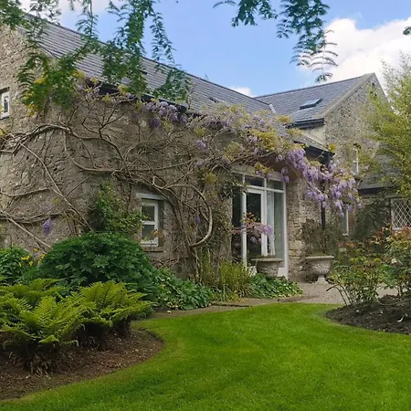 Holiday home Courtyard